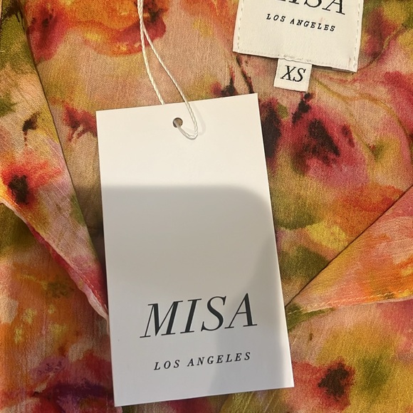 BNWT Misa blouse… sleeveless with ruffle shoulder size xs - Picture 7 of 7